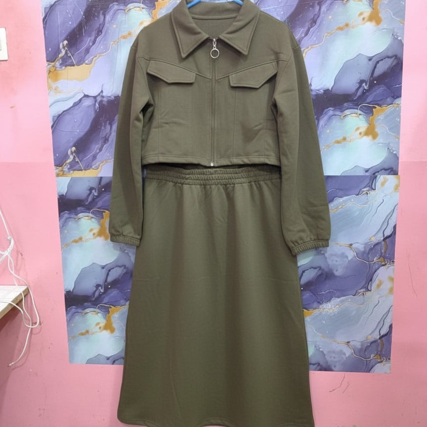 Stylish 2-Piece Outfit for Women – Maxi Dress & Zipper Jacket Combo