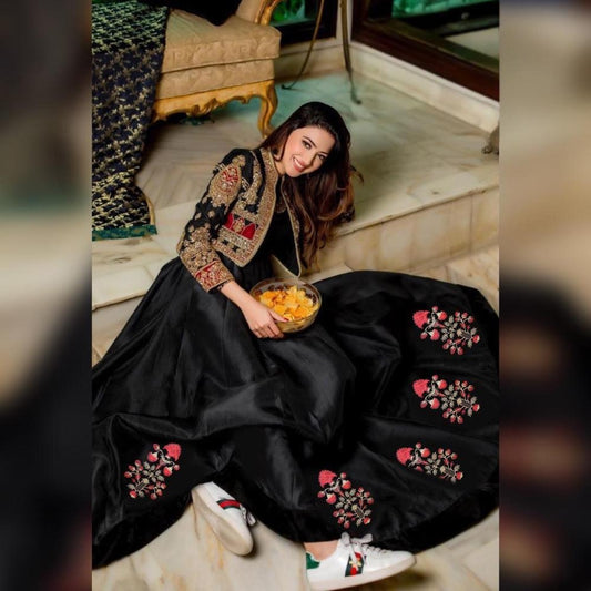 Women’s Premium Shamoz Silk 2-Piece Maxi – Elegant Embroidered Set